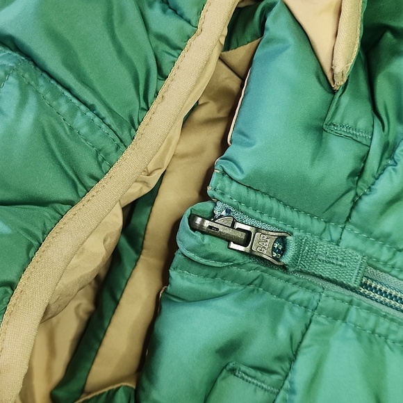 Brand New No Tag GAP Boys Thick Double sided Jacket (4 years old) - Picture 2 of 8